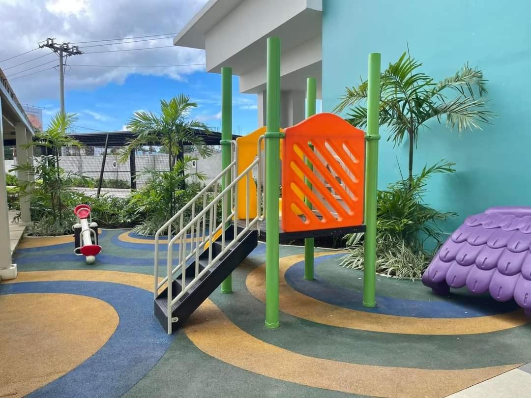 Mesavirre Garden Residences Bacolod Exterior photo